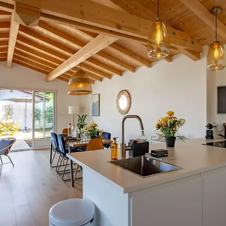 Maison Renovee Avec Jardin Et Terrasse