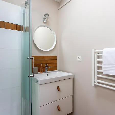 Maison Renovee Avec Jardin Et Terrasse *